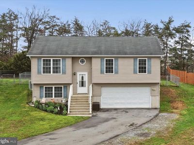 212 Freight Car Cir, Bunker Hill, WV, 25413