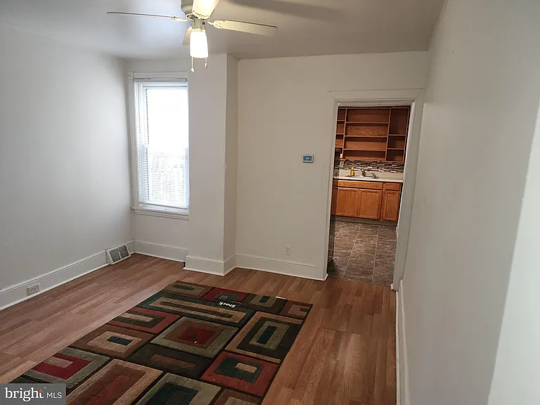 214 Stroud St — Photo 4
