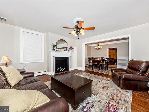 5th image of 213 W Main St