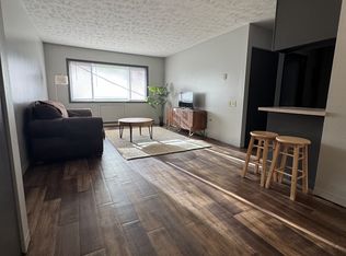 308 Windsor St #4, Loomis, NE 68958