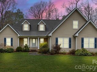 2853 Wimbledon Dr, Gastonia, NC