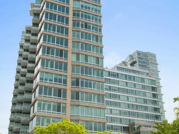 46-30 Center Boulevard image 31 of 31