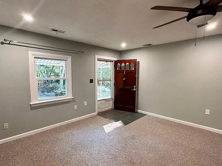 8334 Idylwood Rd — Photo 5