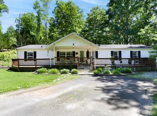 484 Mountain Top Rd, Marble, NC 28905