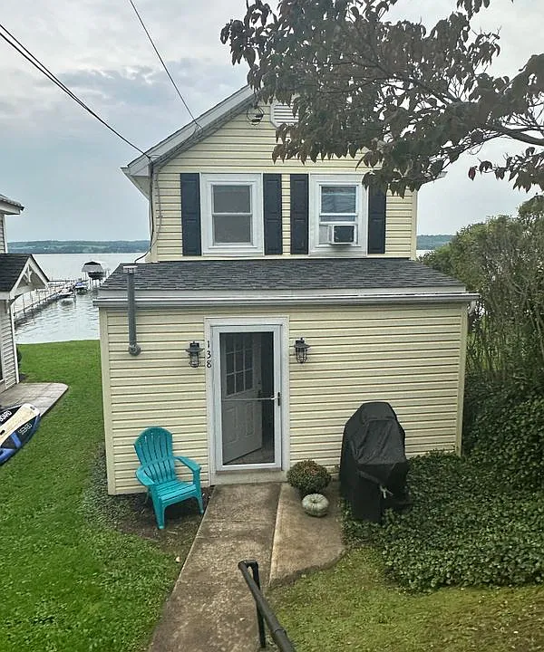 138 W Summit St