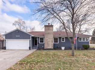 8545 Delaware St, Highland, IN 46322