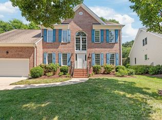 6533 Red Maple Dr, Charlotte, NC 28277