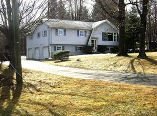 41 Gillotti Rd, New Fairfield, CT 06812