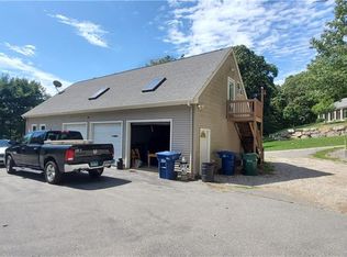127 Fog Plain Rd, Waterford, CT 06385