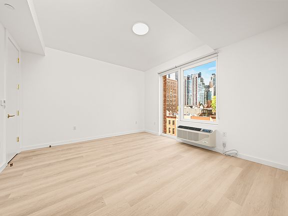 4th image of 540 Atlantic Ave #202