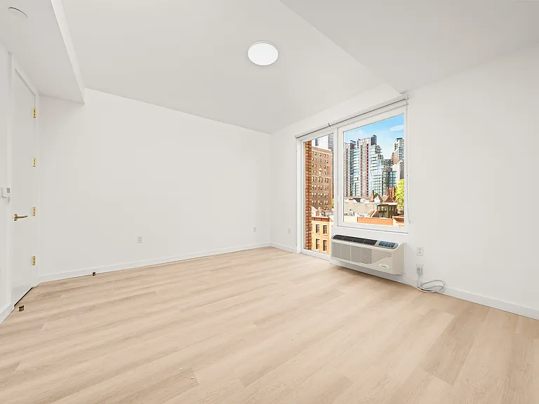 540 Atlantic Ave #502 — Photo 4