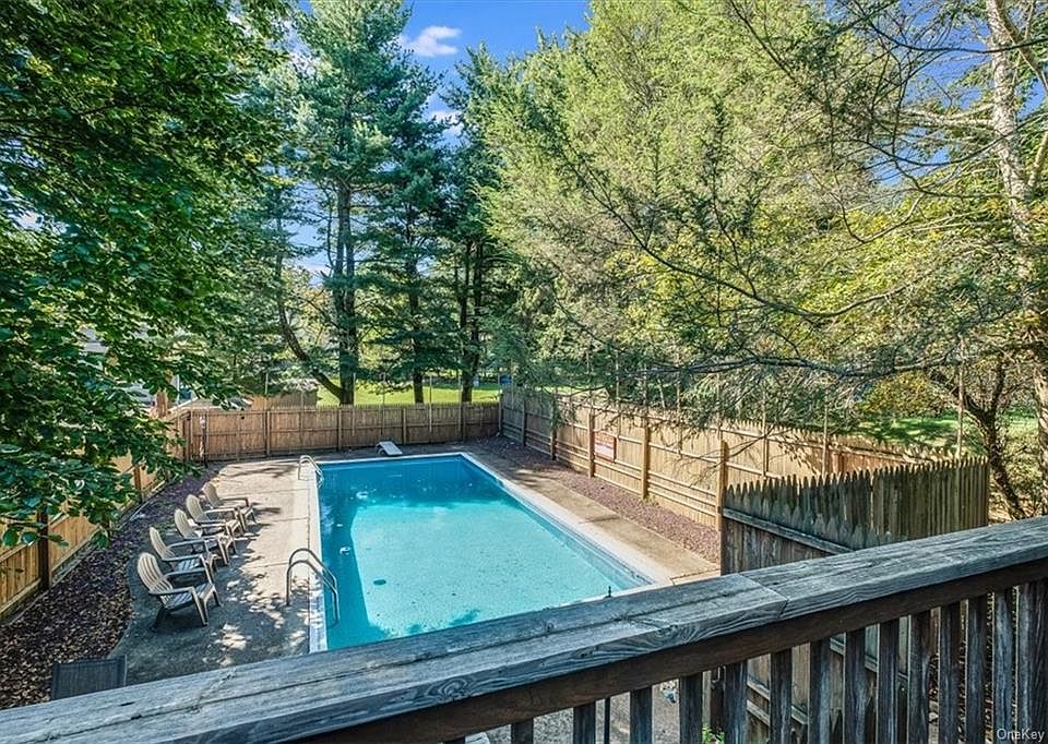 12 Patricia Lane, Spring Valley, NY 10977 Zillow