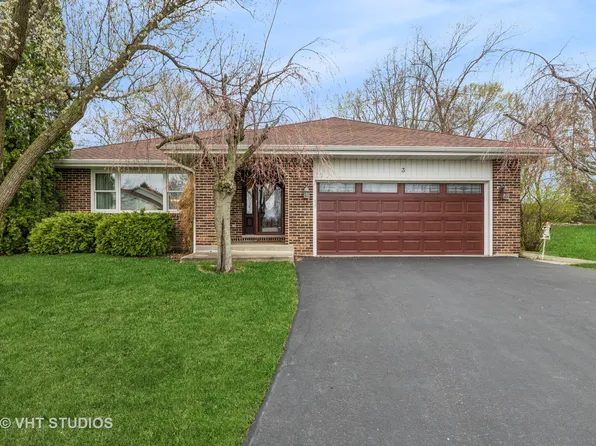 3 Maria Ct, Lake Zurich, IL 60047