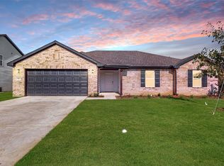 111 Annabelle St, Cleburne, TX 76031