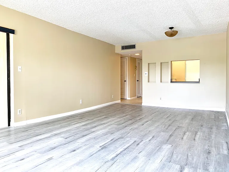 2312 S Cypress Bend Dr #209 — Photo 16