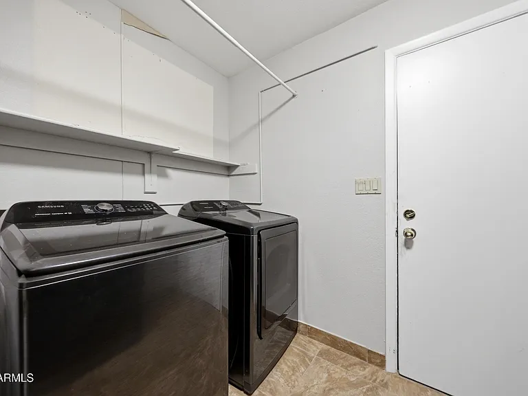 10432 W Avalon Dr — Photo 59