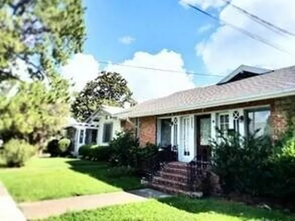 7325 Sycamore St, New Orleans, LA 70118