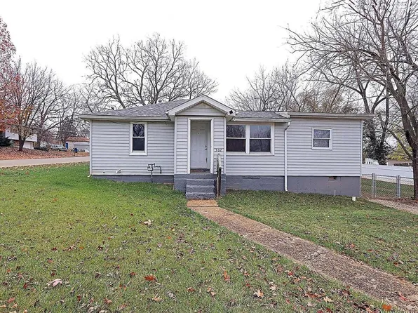302 S Cantwell Ln, Desloge, MO 63601