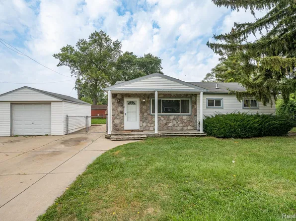 23085 Lauren Ave, Warren, MI 48089