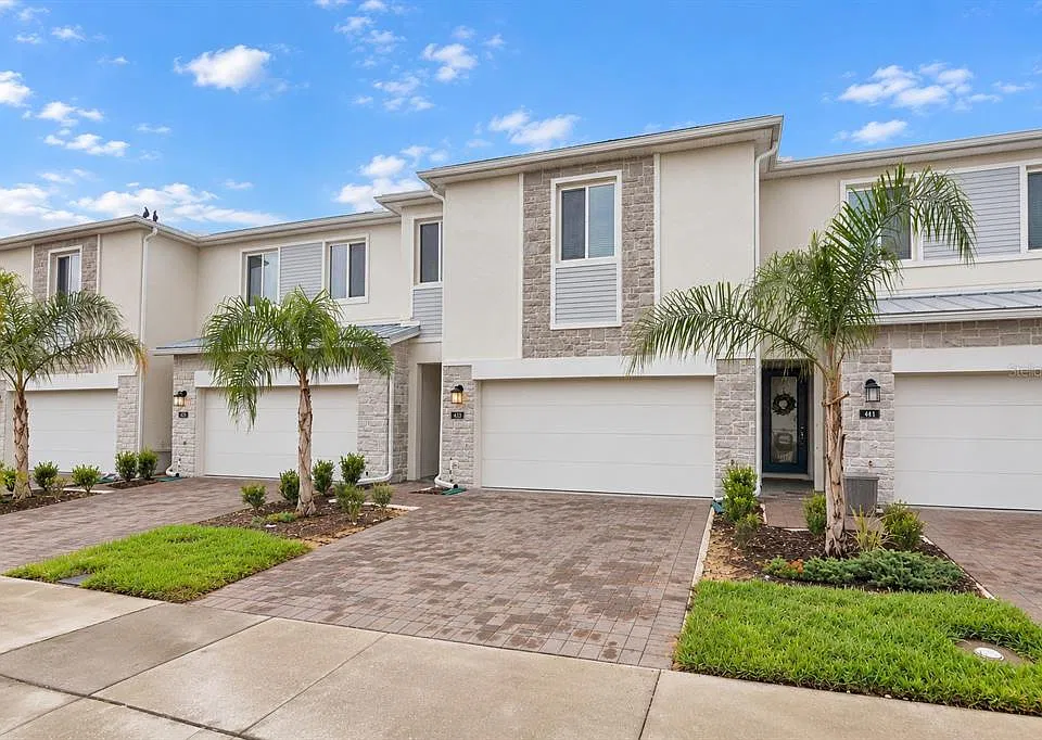 433 Bogey Dr