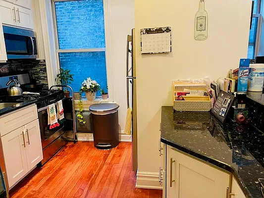 Rented by Bank Neary | media 42