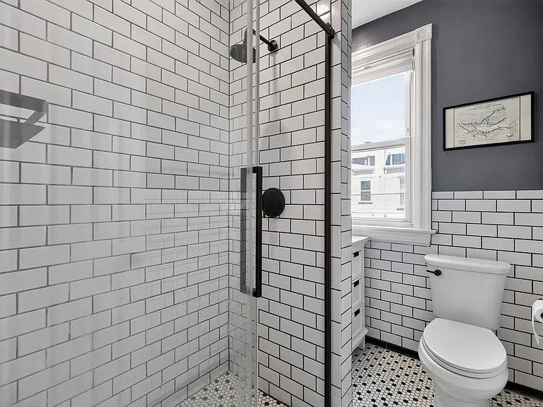 759 Harvard St NW — Photo 16