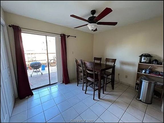 2nd image of 1902 Dartmouth St APT J2