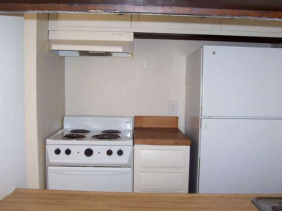 4th image of 2065 W Clifton Ave APT 2