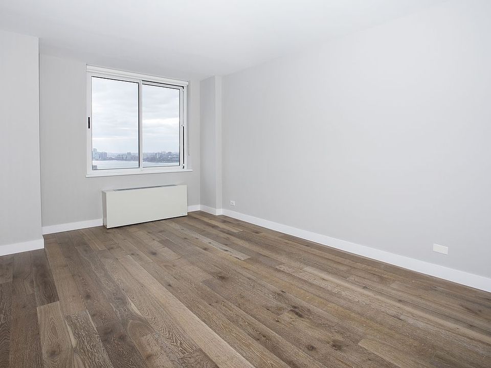 1st image of 560 W 43rd St APT 30L