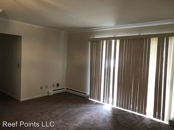 5th image of 2998 Wardall Ave APT 2