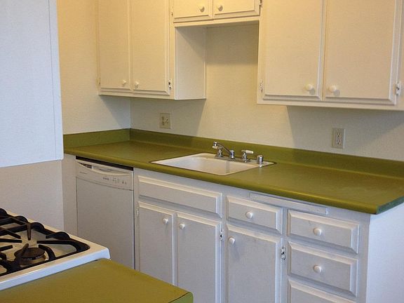 5th image of 1136 Arthur St APT 3