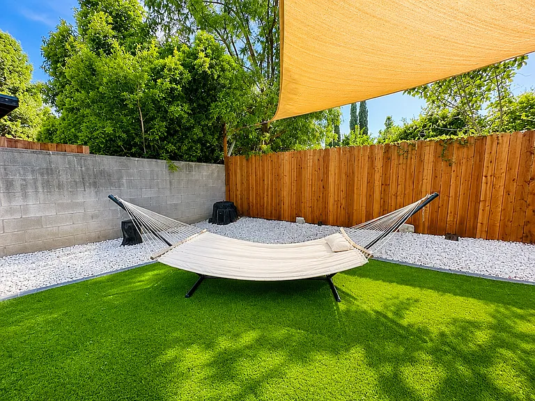 6737 Blewett Ave — Photo 41