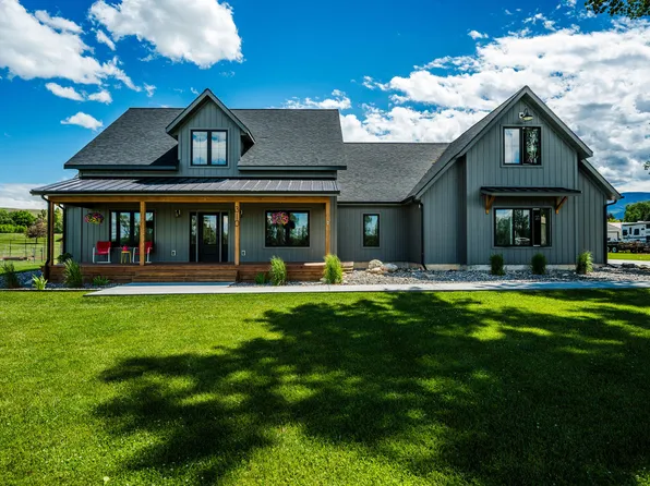 310 E 4th Ave, Dayton, WY 82836