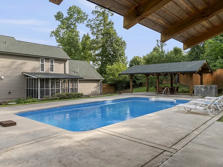 2541 Cross Winds Ln — Photo 19