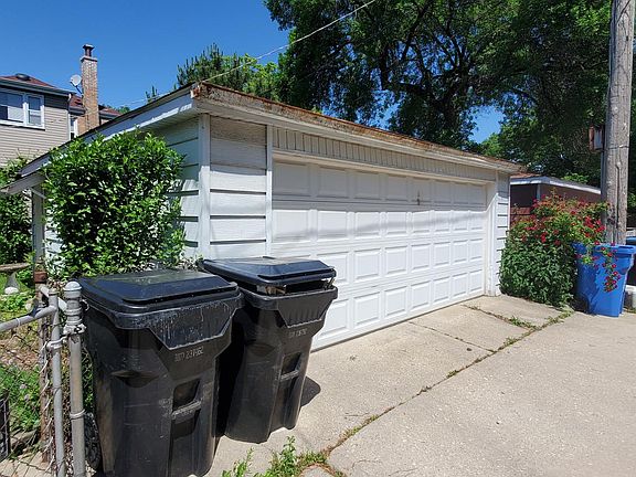 2nd image of 5361 N Linder Ave #2