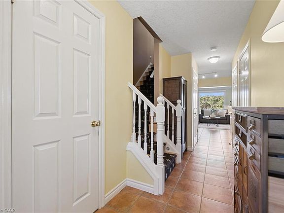4th image of 104 Gibbons Dr