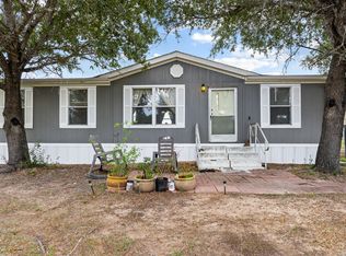 4320 County Road 331, Floresville, TX 78114