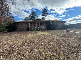 1711 Harmon Dr, Benton, AR 72015