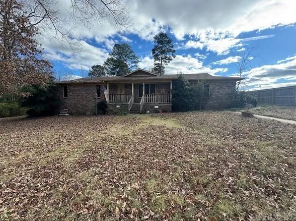 1711 Harmon Dr, Benton, AR 72015