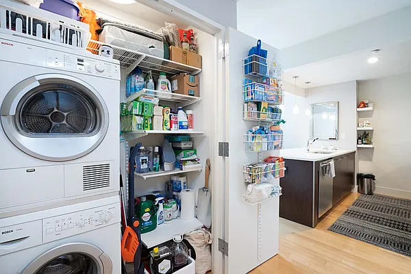 Rented by R New York | media 6