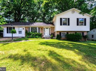 304 Valeview Ct NW, Vienna, VA 22180