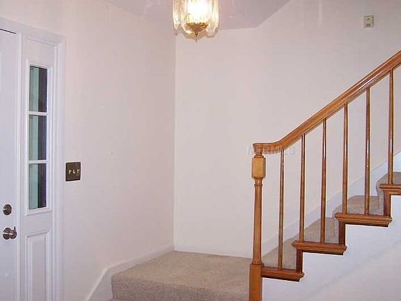 3rd image of 4195 13th Way NE