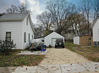 324 10th St, Marion, IA 52302