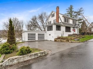 48 Pleasant St, Barre, VT 05641