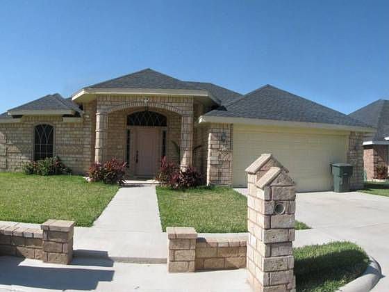 2nd image of 2813 Windcrest Ln