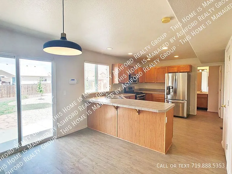 3314 Castellon Dr — Photo 8