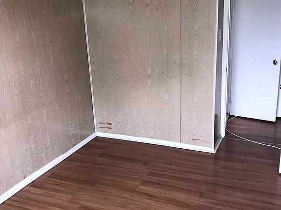 5th image of 5715 Elmwood Ave