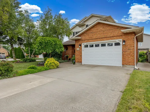 7543 Merritt Ave, Niagara Falls, ON L2G 5C3