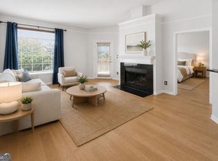 200 Renaissance Pkwy NE APT 221, Atlanta, GA 30308