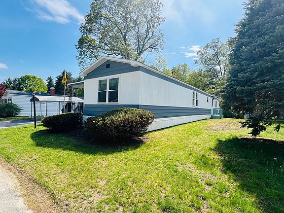 3rd image of 21 Sharon Cir